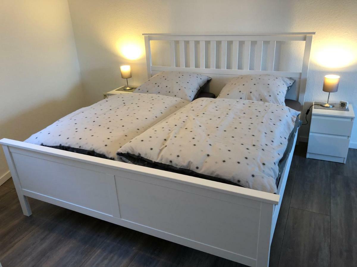 Ferienwohnung "Am Ochsentor" Andernach Esterno foto